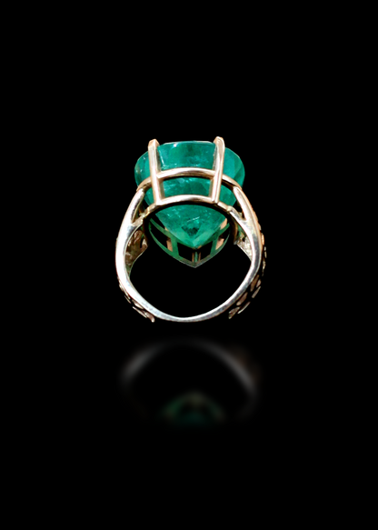 Ladies Custom Designed 14kt Yellow Gold Emerald (25.10 Cttw) Ring